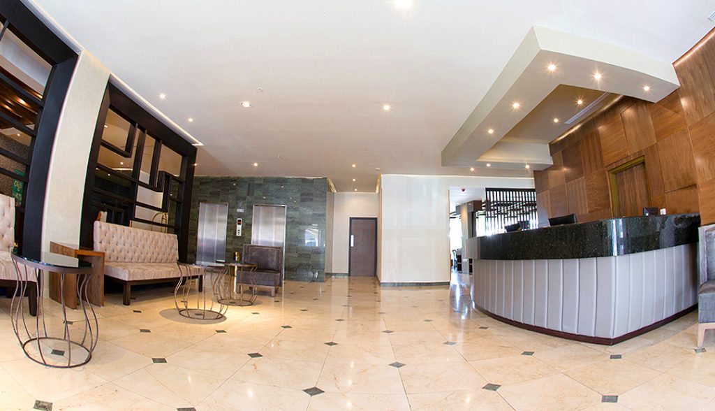 <h6> LOBBY GALERÍAS</h6><p>Disfruta de nuestras instalaciones. </p>